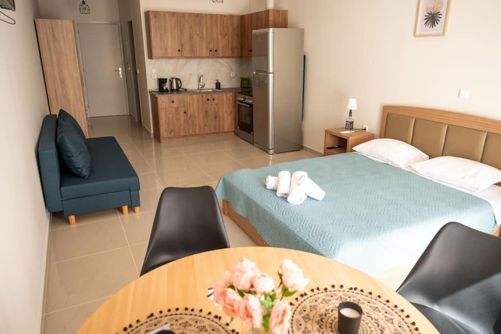 Anesis Airport Rooms 204 โกโรปิออน ภายนอก รูปภาพ